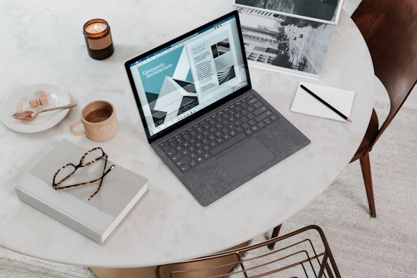 Écran ordinateur 24" Full HD IPS